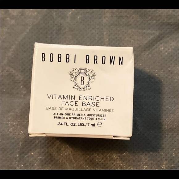 Bobby Brown vitamin enriched face base - Picture 1 of 1